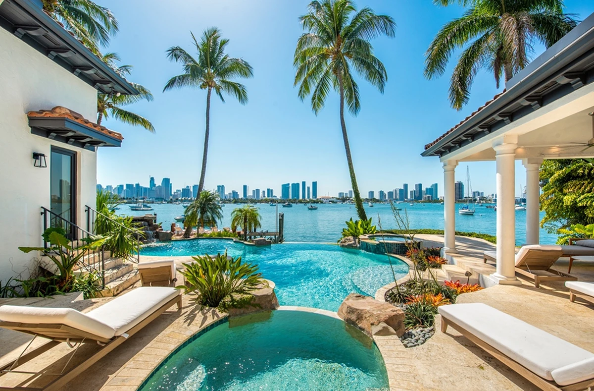 Imagine cu un resort de lux