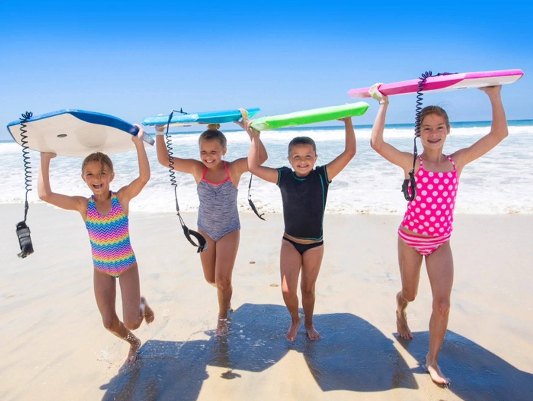 Familie bucurandu-se de o vacanta impreuna