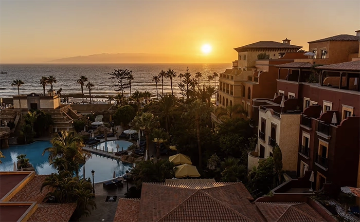 Hoteluri Tenerife pe plajă