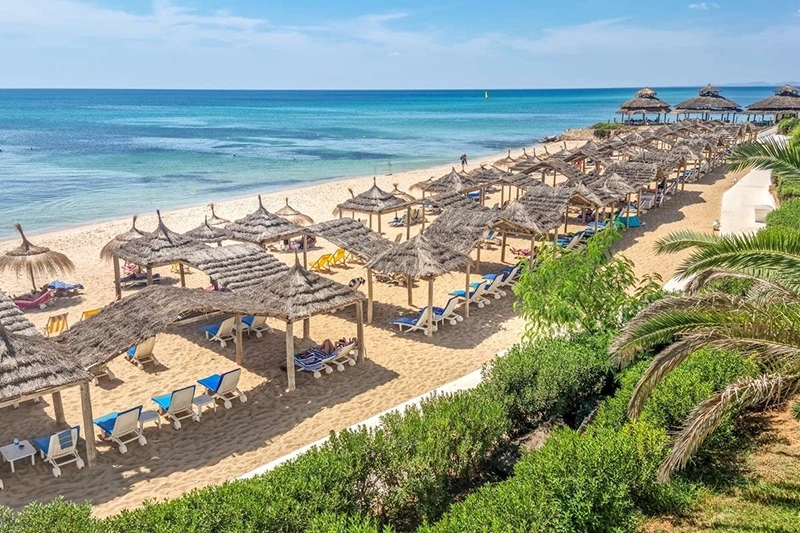 Vederea asupra unei plaje din Hammamet, Tunisia