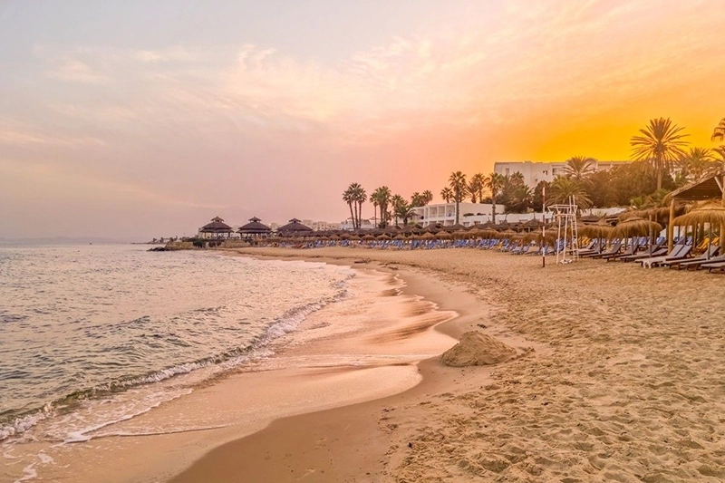 plaja la apus in Hammamet, Tunisia